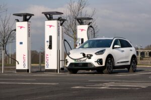 Kia launches extensive UK public charging point access for their EV drivers