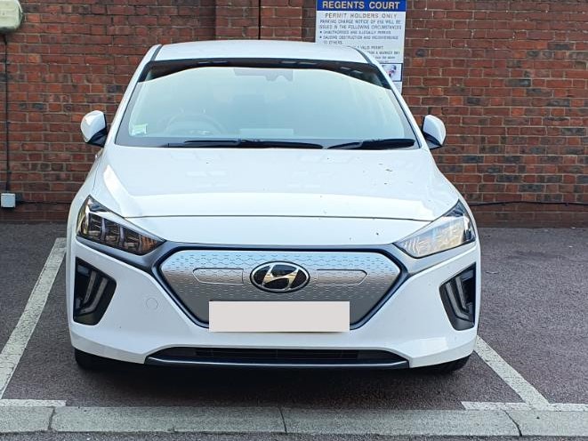 A Hyundai IONIQ Electric Premium 2021