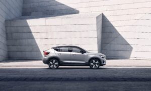 Volvo Cars opens order books for 100% electric C40 Recharge