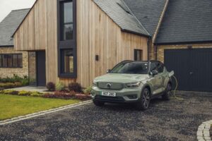 Volvo starts online sales and subscriptions for extended XC40 Recharge from £619 a month