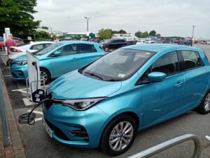 Renault Zoe ZE50 Iconic 2021, Glen & Sadie – Living with an EV: Road trip report