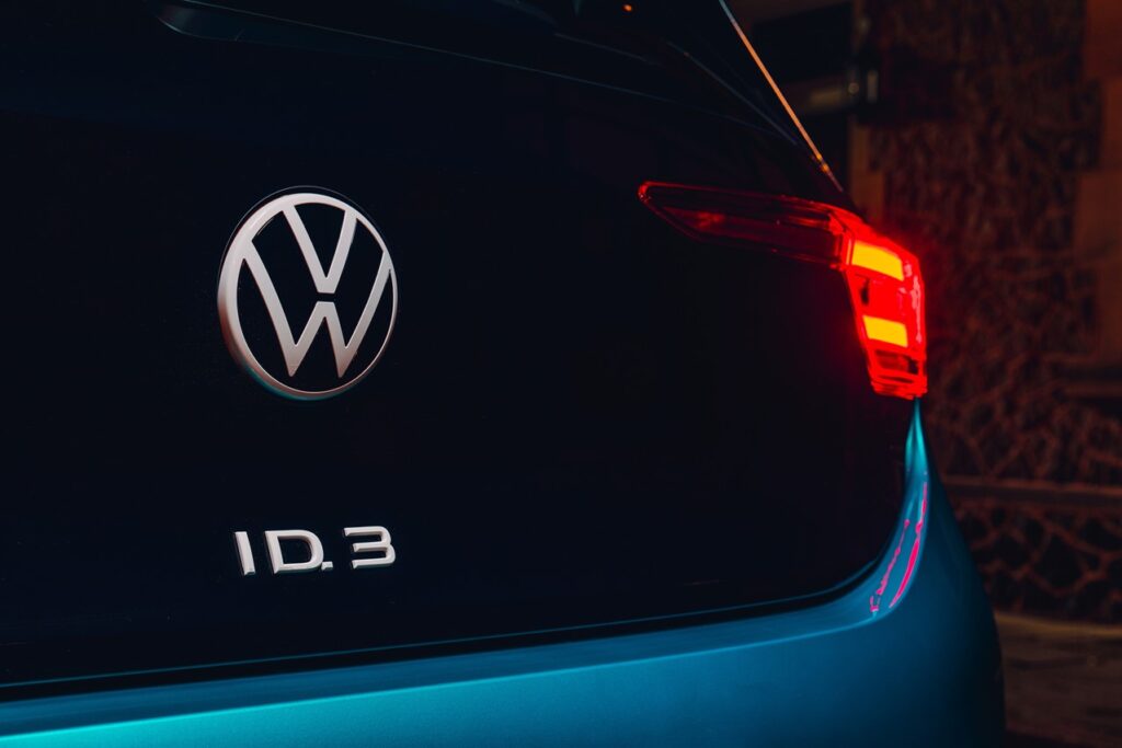 Volkswagen ID.3 and ID.4 receive wide range of changes as 2022 models open for order