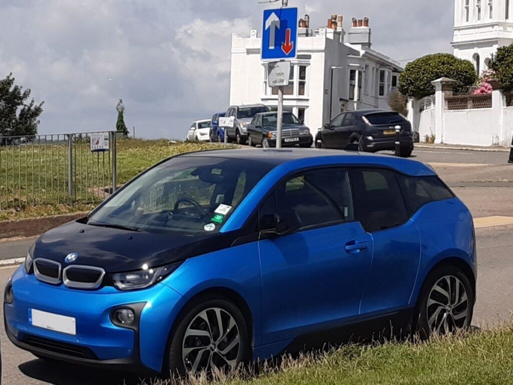 A BMW i3 94 Ah.