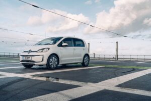 Volkswagen provides e-up!, ID.3 and ID.4 models to electric car subscription service Onto