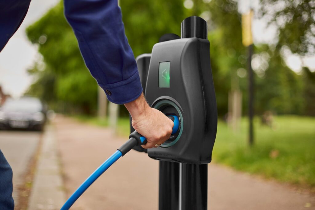 Connected Kerb to 'level up' EV charging across the UK with 190,000 new public on-street chargers by 2030 