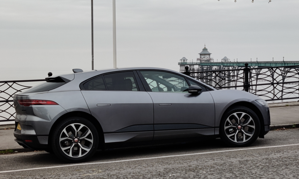 Jaguar I-PACE HSE Black Edition 2021 - Living with an EV: Getting started