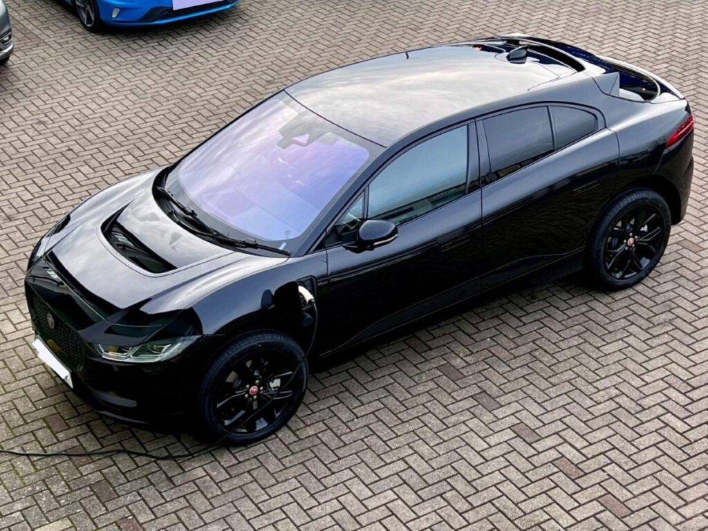 A Jaguar I-PACE 2022