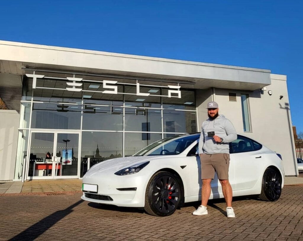 Tesla Model 3 Performance 2021, Ricardo Alvarado - EV Owner Review