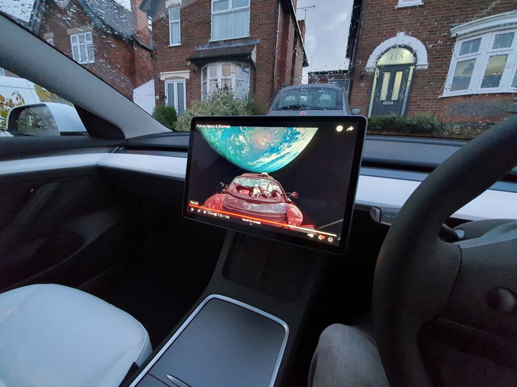 Tesla Model 3 Long Range 2021, Paul - EV Owner Review - Electric Road
