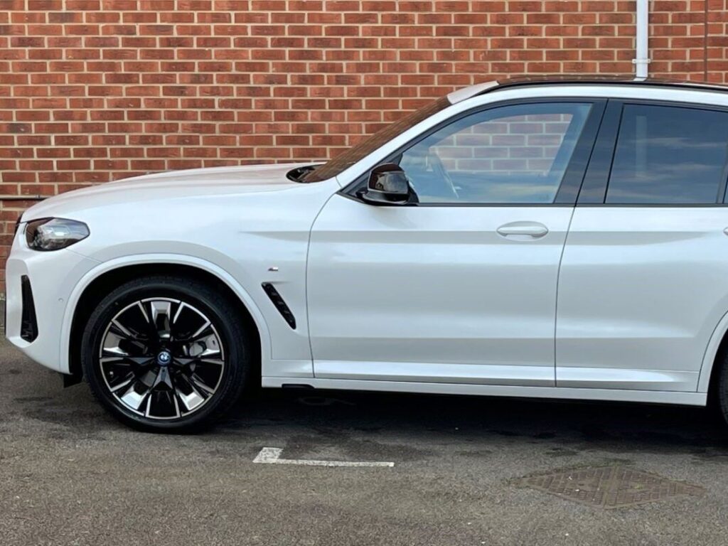 BMW iX3 M Sport Pro.