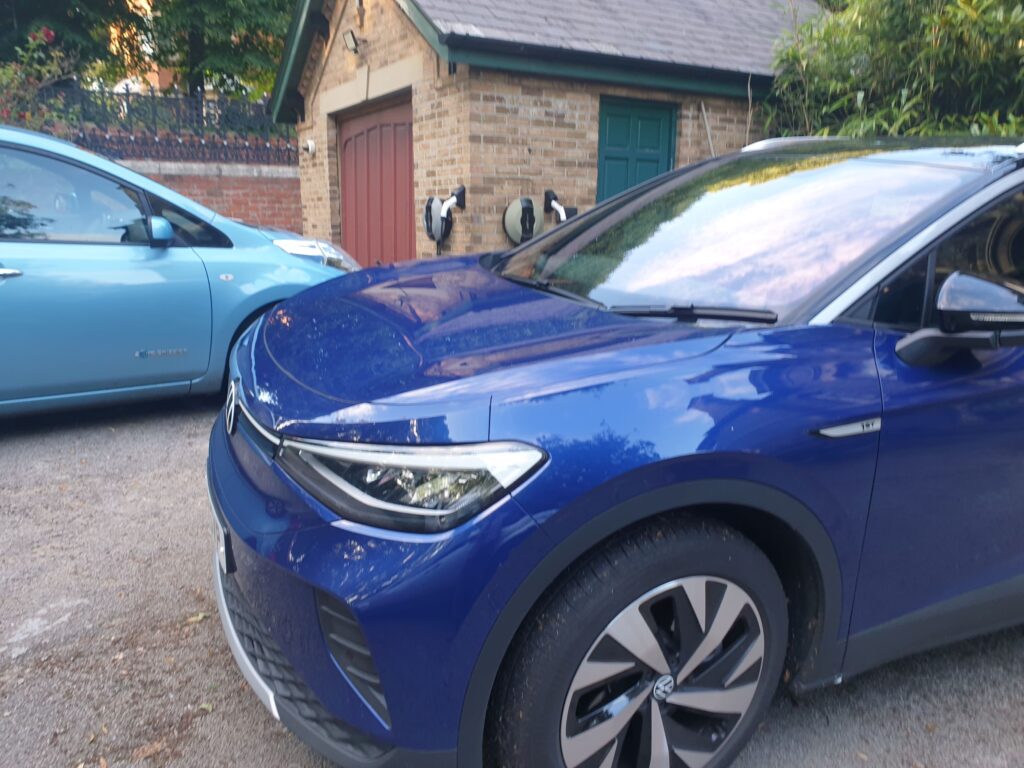 VW ID.4 & Nissan Leaf, Peter - Living with an EV: Public charging