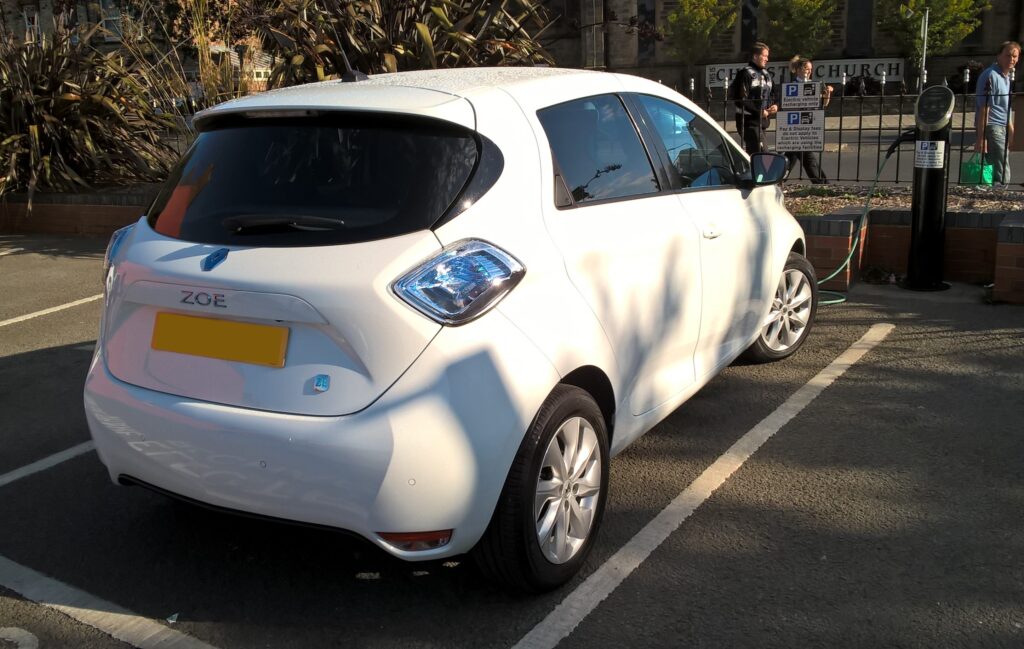 Renault Zoe Dynamique Intens 22kW, Andy Davison - Living with an EV: Public charging