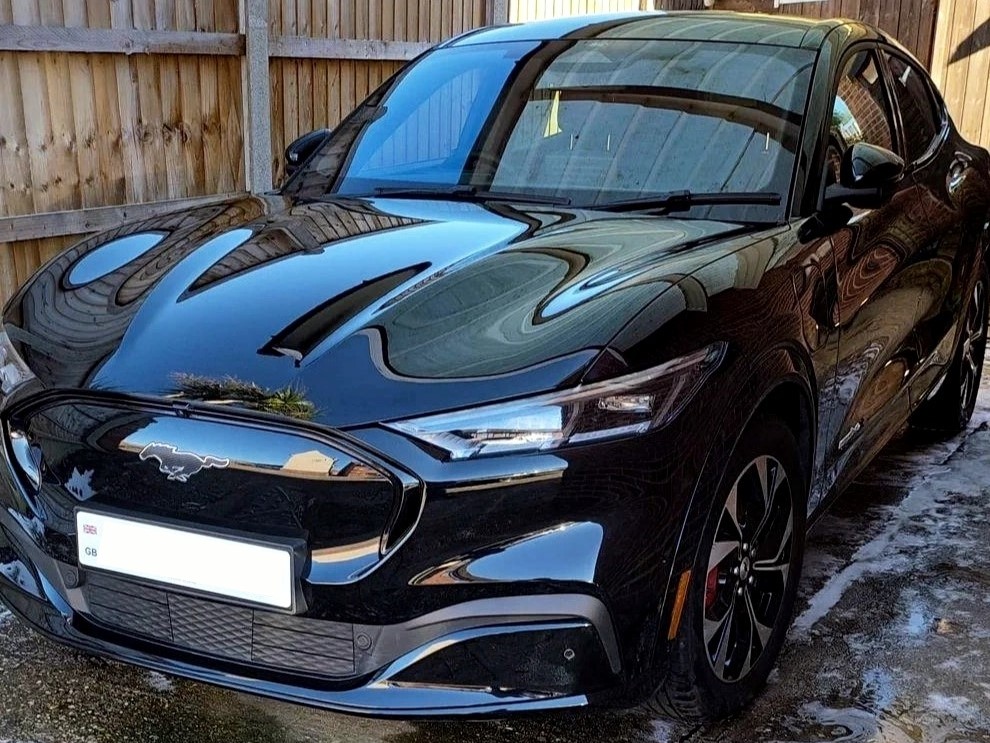 A Mustang Mach-E Long Range AWD 2021