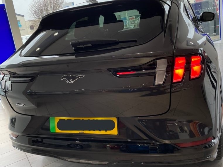 A Mustang Mach-E ER AWD 2022