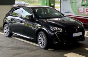Peugeot e-208 2022 electric car owner review (Germany)