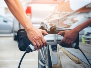 Motor Ombudsman poll shows rising prices at the pumps fuelling a shift to EVs