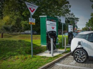 Research reveals EV drivers without off-street parking face a very mixed bag