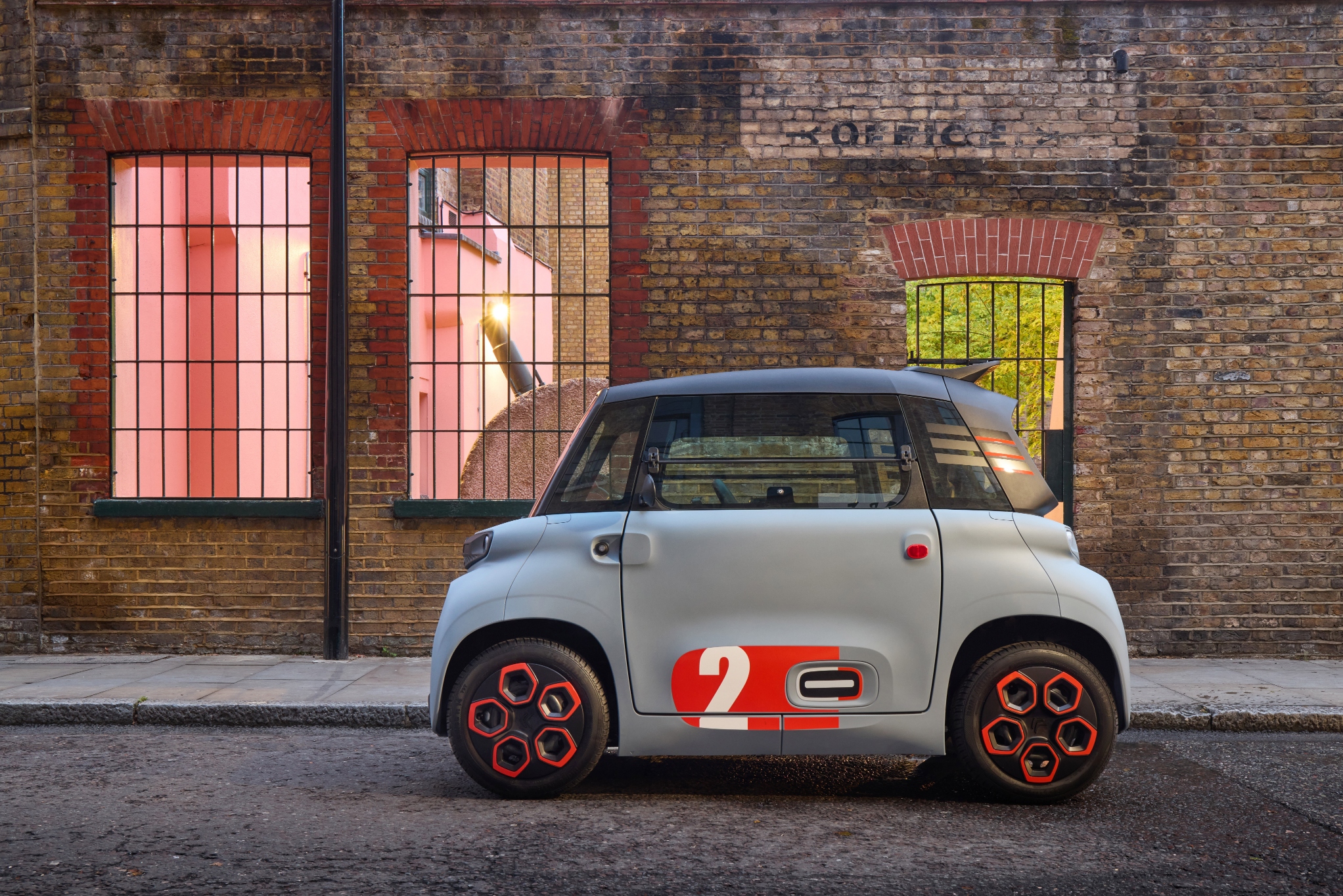 Ami 100% ëlectric orders open as Citroën announces new partnership with ...