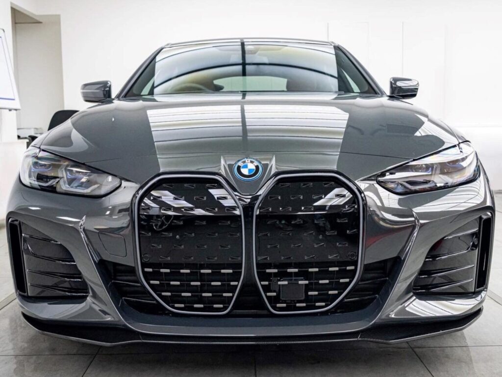 A front on photo of Andrew's BMW i4 M Sport 2022