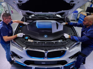 BMW Group begins production of its iX5 Hydrogen model