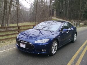 Tesla Model S 2015 electric car owner review (USA)