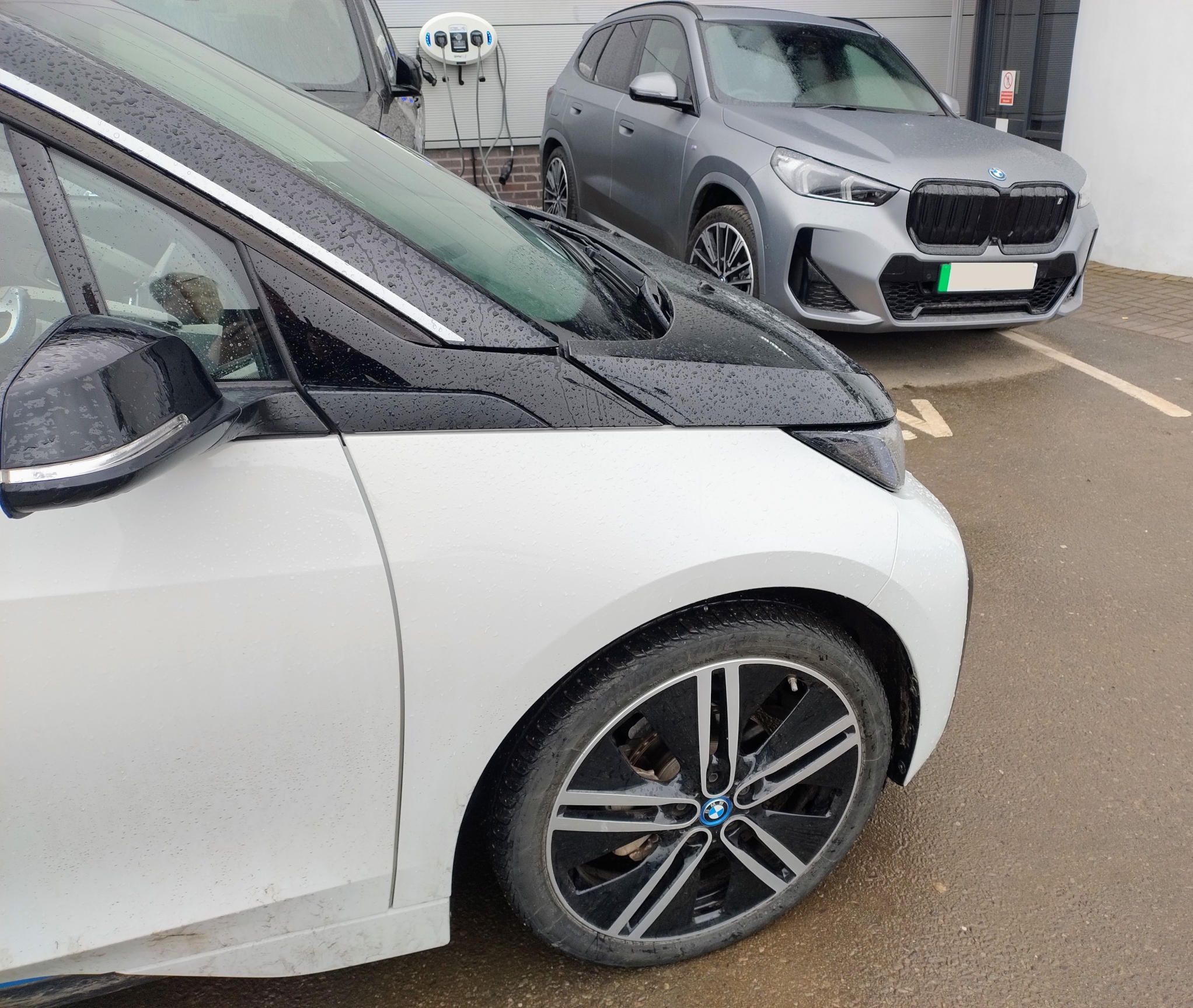 BMW iX1 2023 test drive review - Neil Allison
