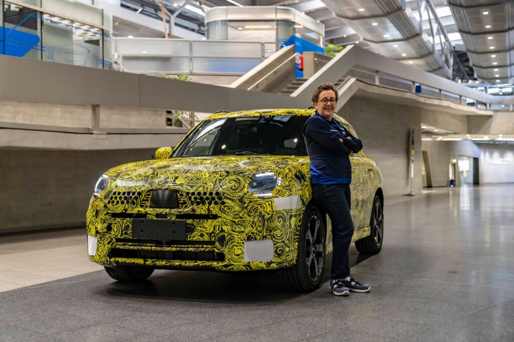 The new all-electric MINI Countryman to be produced in Germany at end of 2023