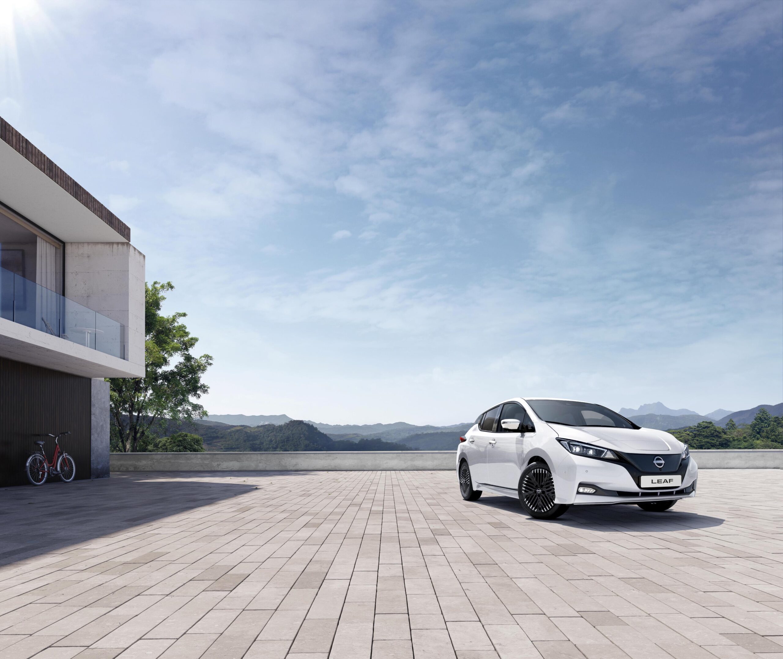 New Nissan LEAF Shiro with starting price of £28,495
