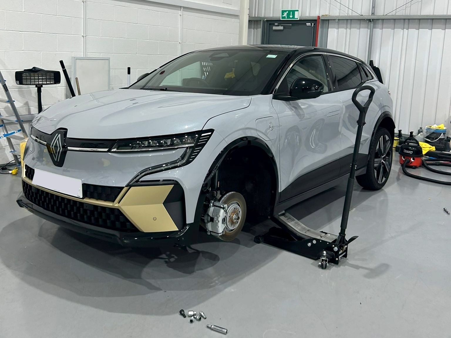 Renault Megane E-Tech 2022 electric car owner review - Electric Road