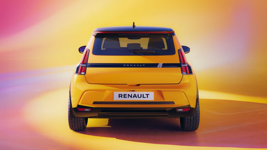 The Renault 5 E-Tech electric