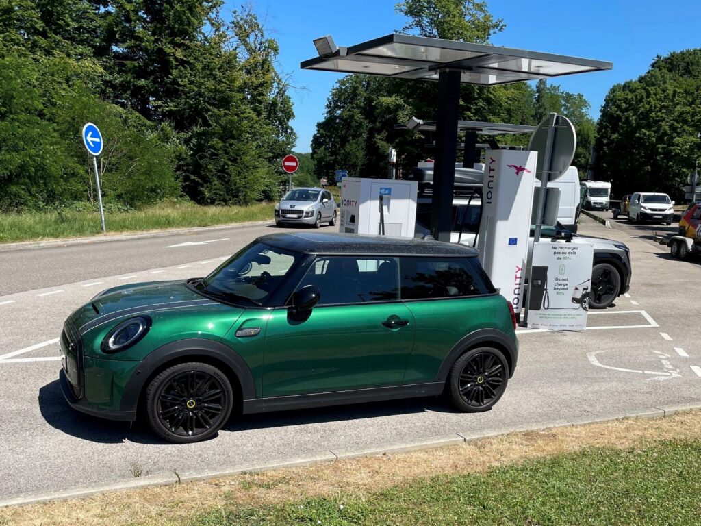 MINI Cooper Electric 2022 - Road trip report: Southend to the South of France