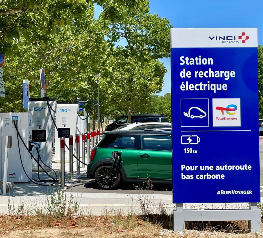 MINI Cooper Electric 2022 - Road trip report: Southend to the South of France 