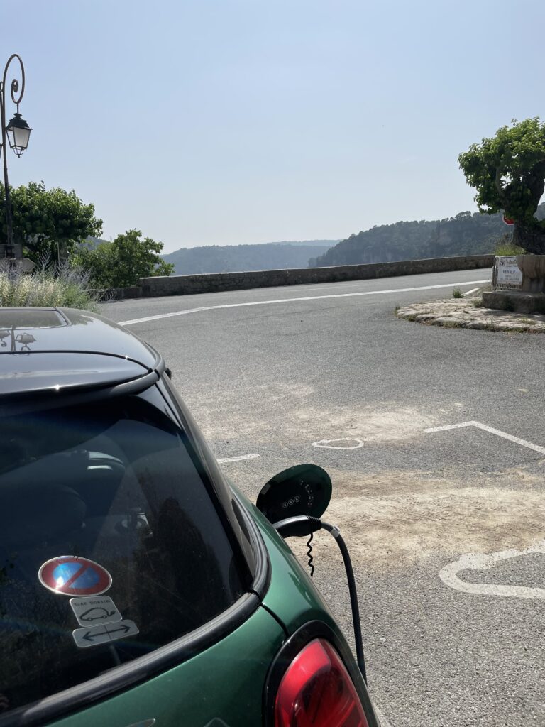 MINI Cooper Electric 2022 - Road trip report: Southend to the South of France 