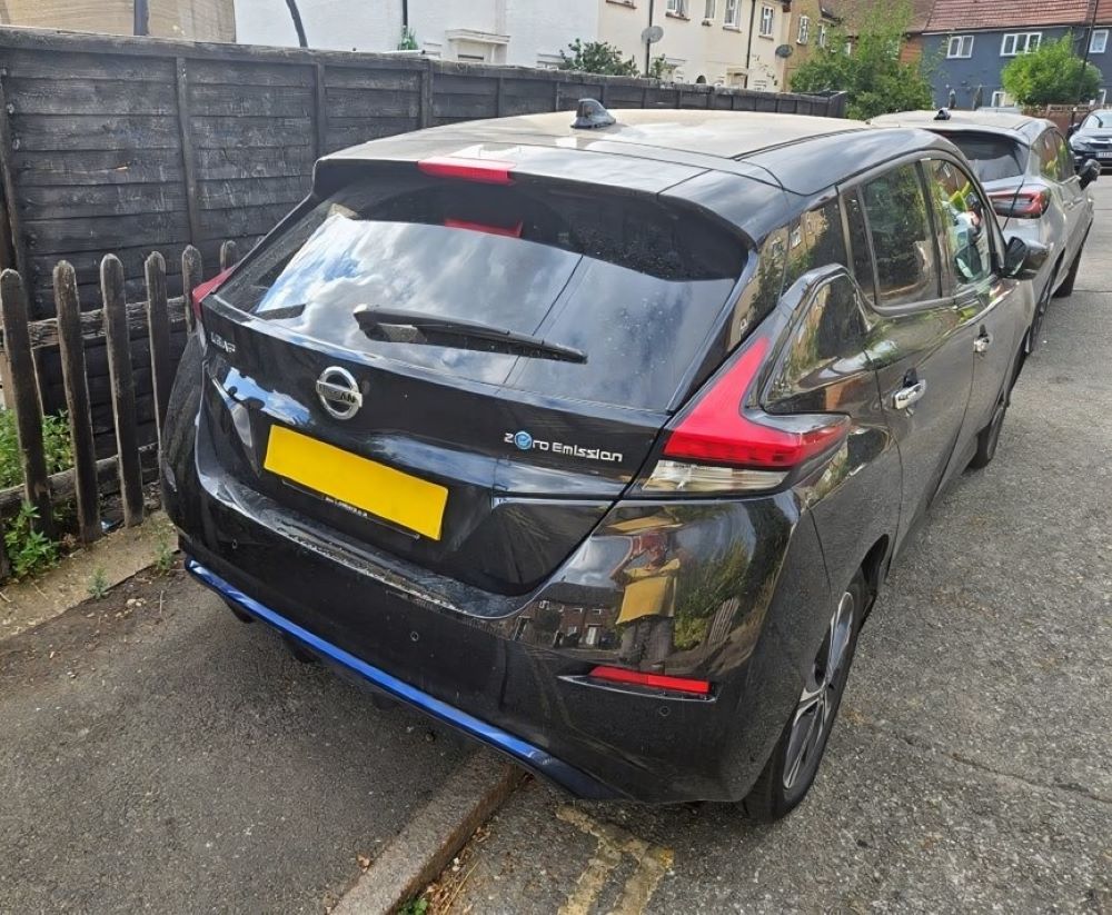 Nissan LEAF 2021
