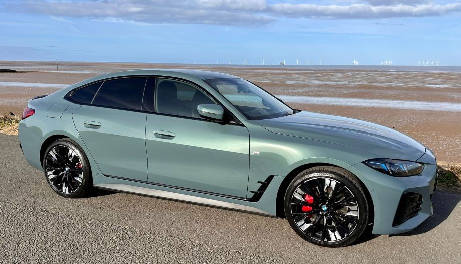 BMW i4 2022, Steven