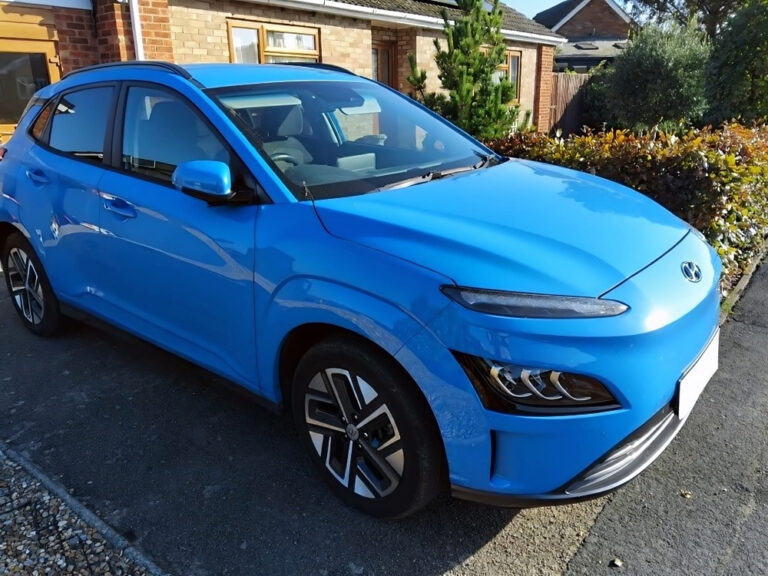 Geoff's Hyundai Kona Electric 64kWh parked on his driveway