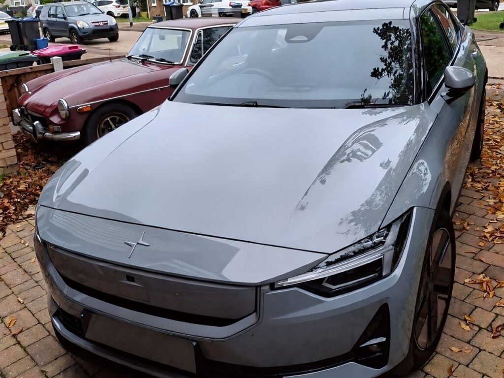CNH237E's Polestar 2 parked on their driveway