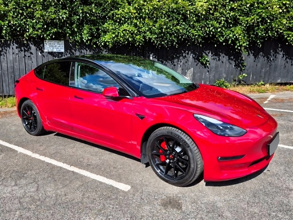 Tesla Model 3 2023, Stuart