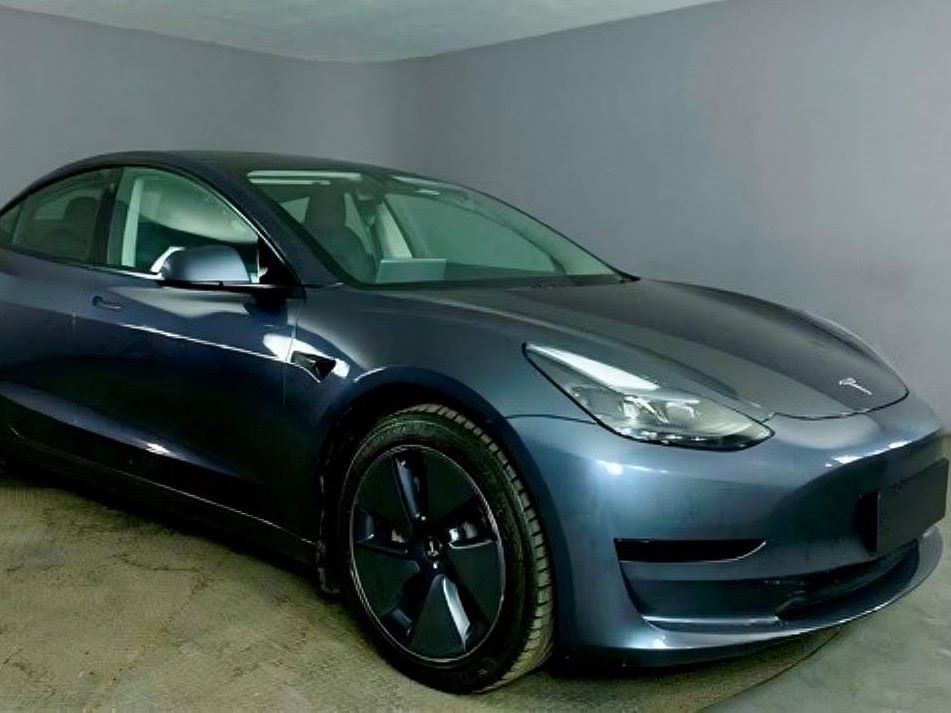 Sarg's Tesla Model 3 57kWh 2022