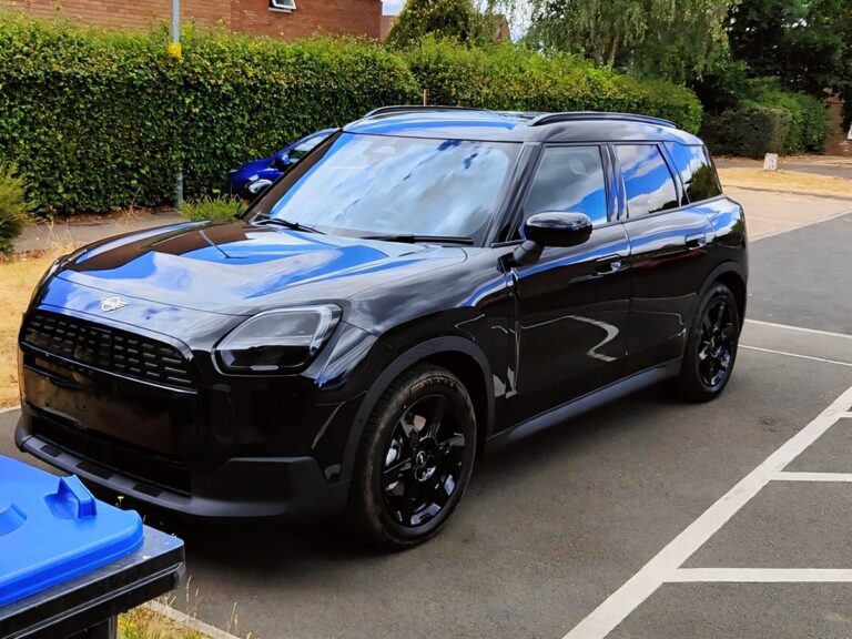 Anthony's 2026 MINI Countryman Monochrome 64.6kWh